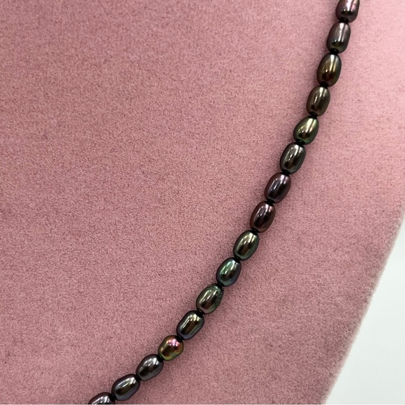 Vintage peacock color freshwater Iridescent Pearl small Necklace - Picture 4 of 8